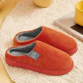 Pantufa Feminina Peluciada Antiderrapante - [BRINDE 2 Pares de Meias Aveludadas]